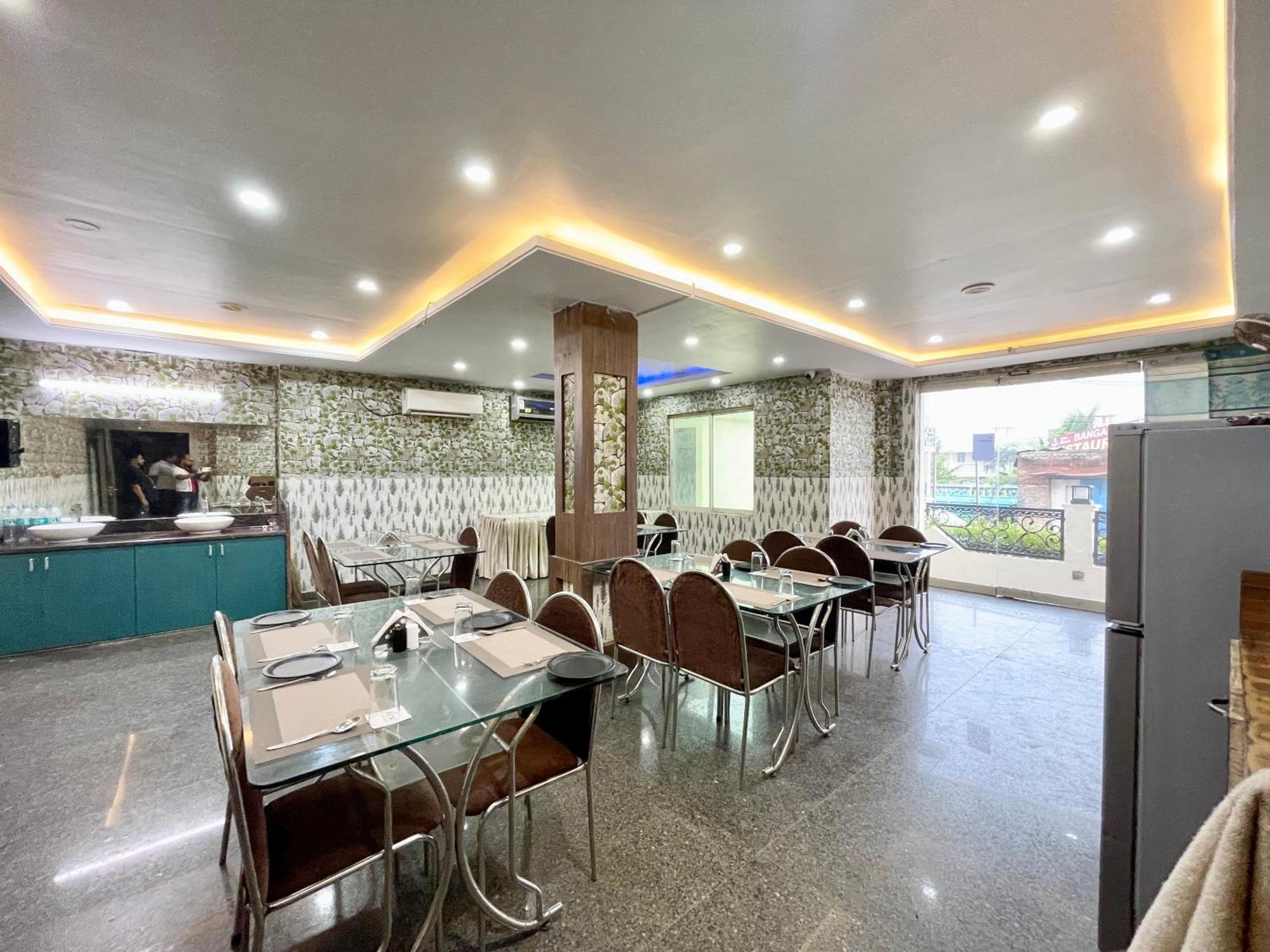 Hotel Trends In Puri Exterior photo