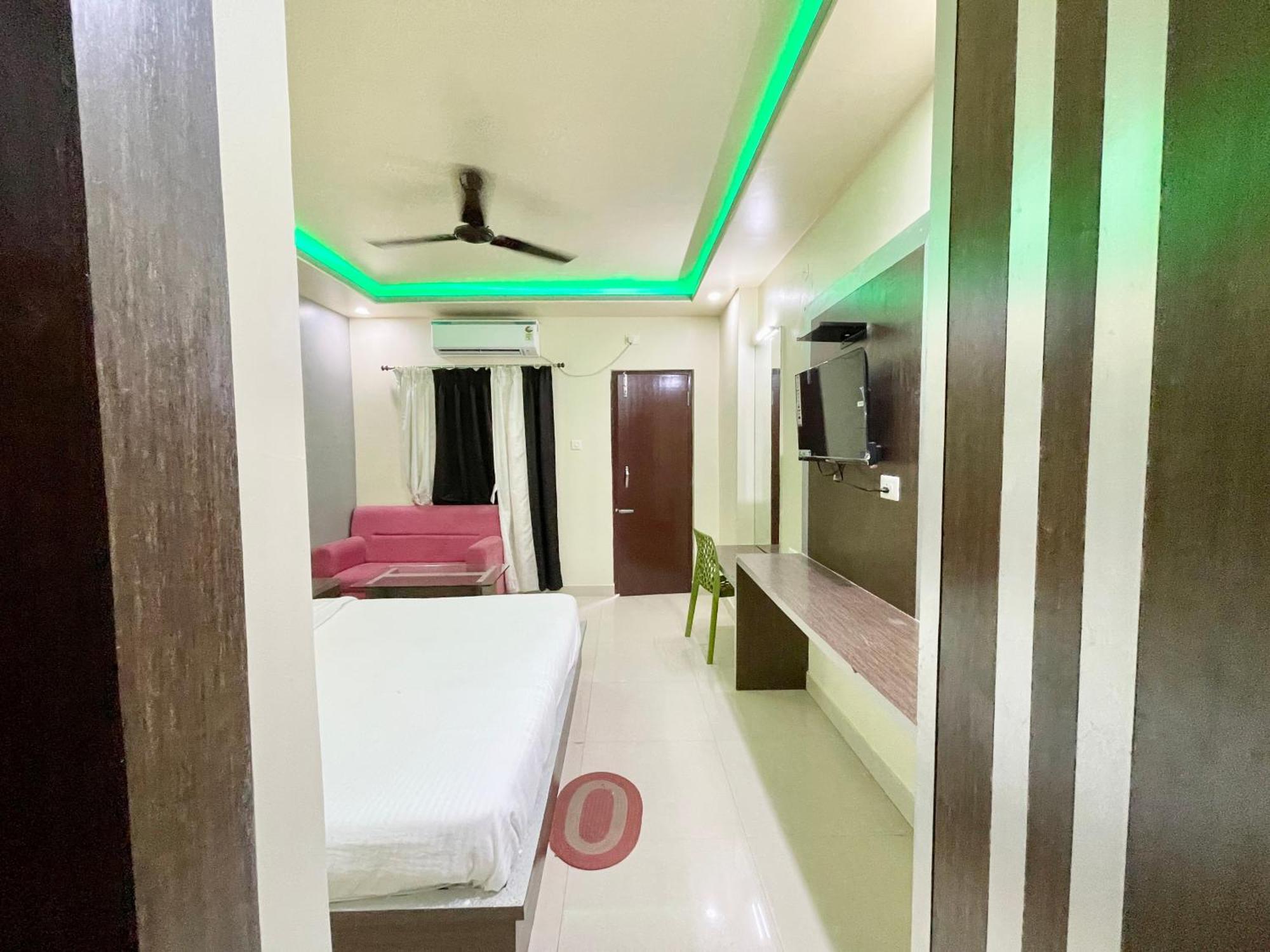 Hotel Trends In Puri Exterior photo
