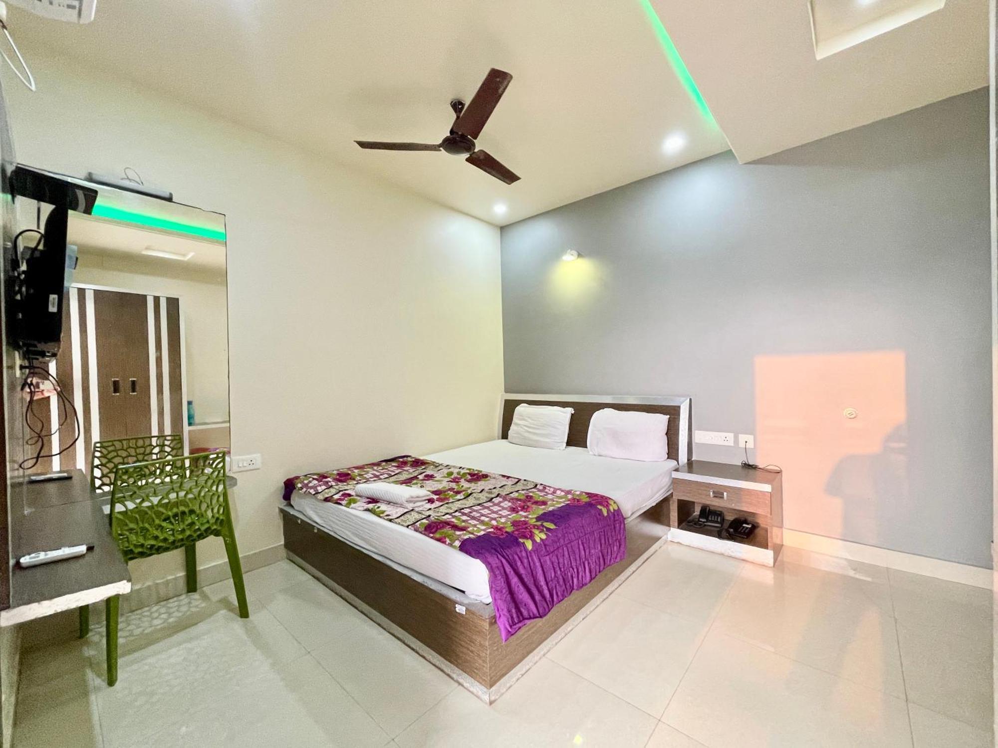 Hotel Trends In Puri Exterior photo