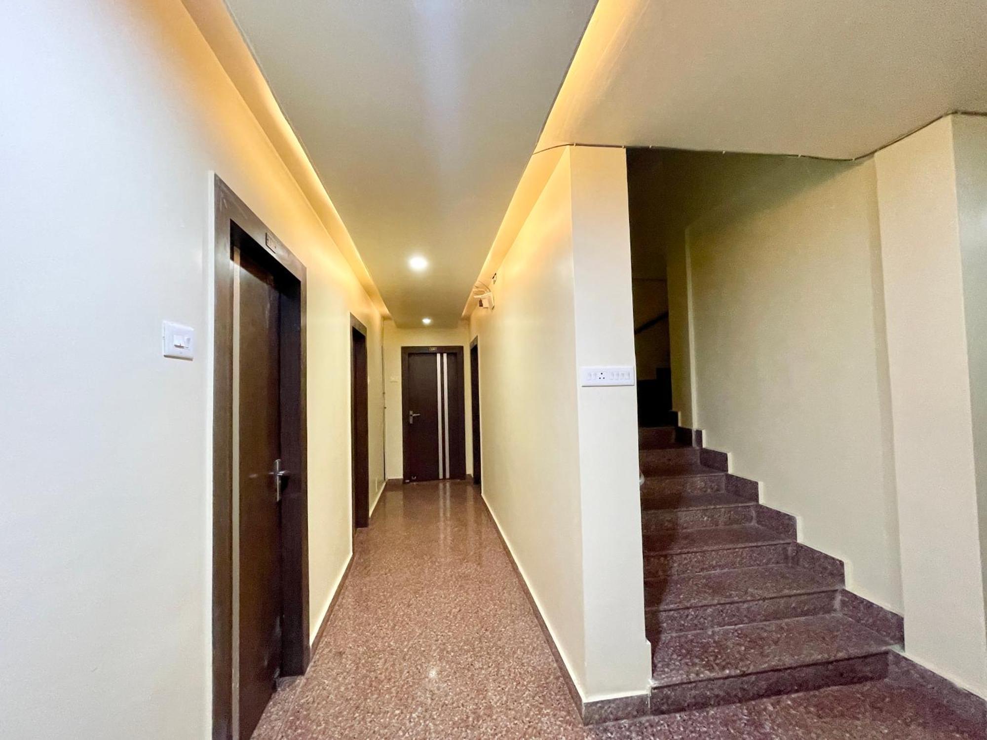 Hotel Trends In Puri Exterior photo
