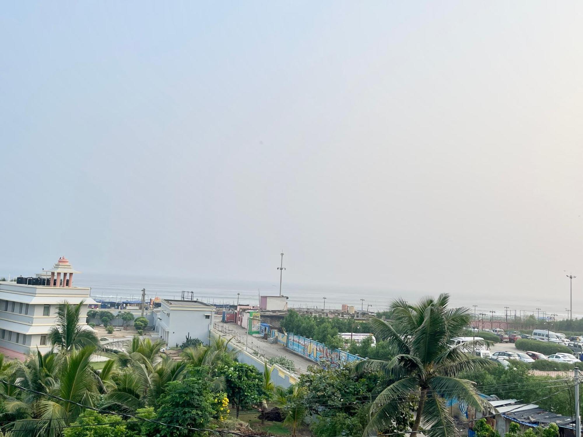 Hotel Trends In Puri Exterior photo